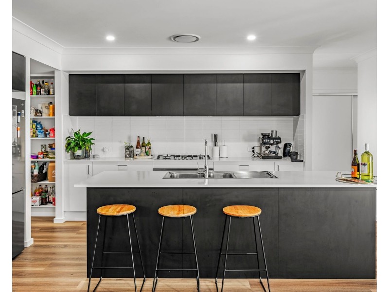 53 Rigby Drive, North Rothbury NSW 2335