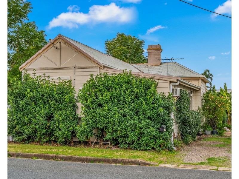 21 Louth Park Road, South Maitland NSW 2320