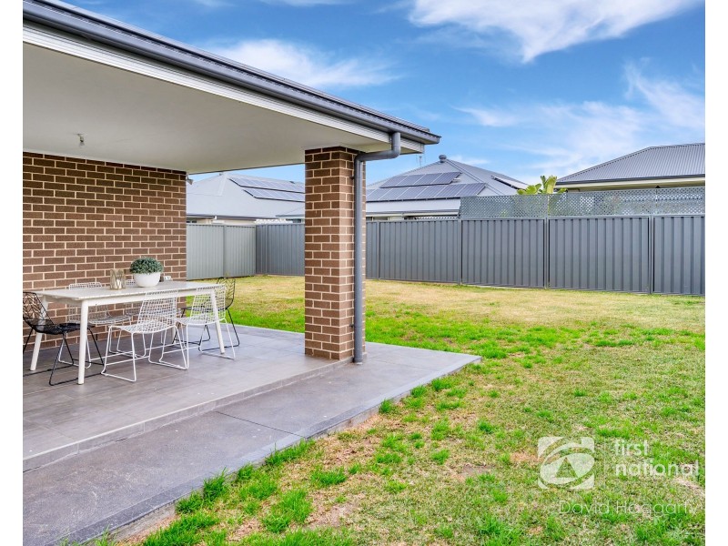 11 Fairway Street, Rutherford NSW 2320