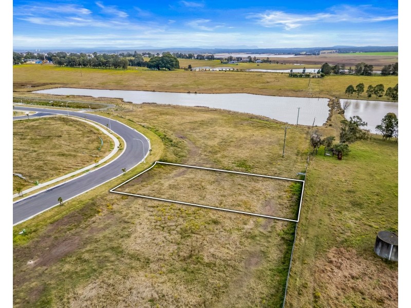 8 GOLDEN BELL CIRCUIT, Gillieston Heights NSW 2321