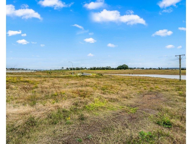 8 GOLDEN BELL CIRCUIT, Gillieston Heights NSW 2321