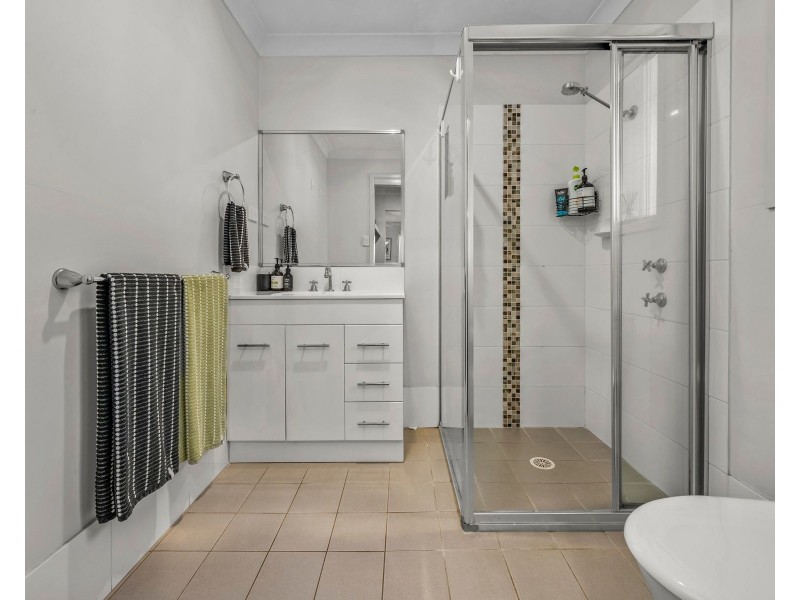 8 Millbrook Road, Cliftleigh NSW 2321