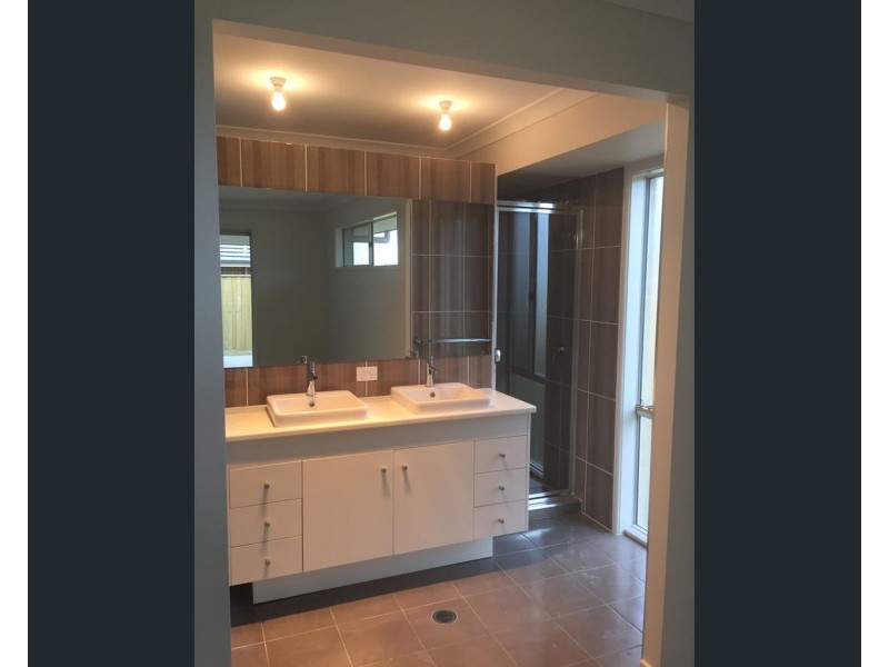 85 Awabakal Drive, Fletcher NSW 2287