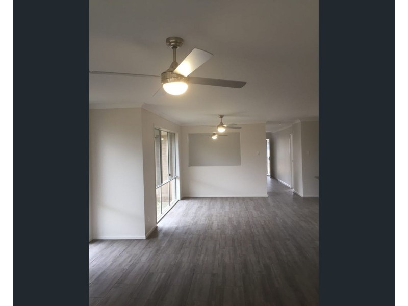 85 Awabakal Drive, Fletcher NSW 2287