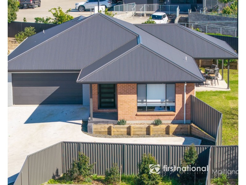 7 TOURMALINE DRIVE, Rutherford NSW 2320