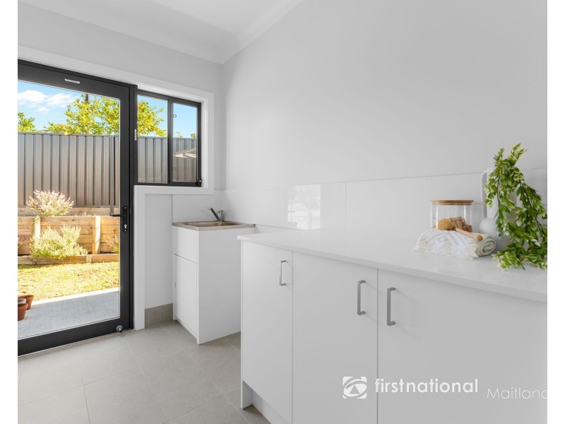 7 TOURMALINE DRIVE, Rutherford NSW 2320