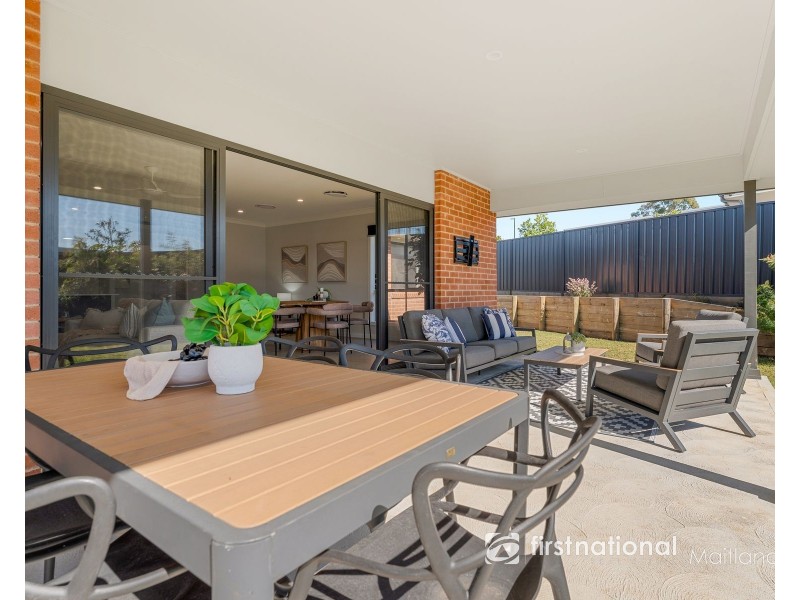 7 TOURMALINE DRIVE, Rutherford NSW 2320