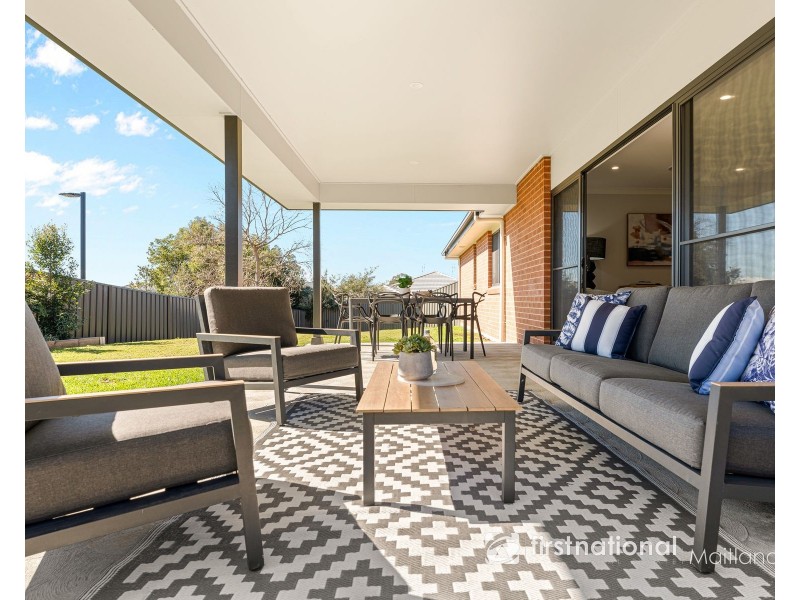 7 TOURMALINE DRIVE, Rutherford NSW 2320