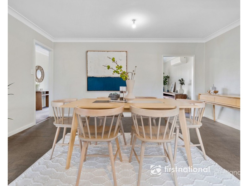 15 YOUNG STREET, Rutherford NSW 2320