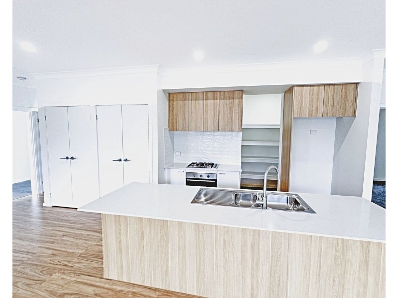 8A Joan Street, Rutherford NSW 2320