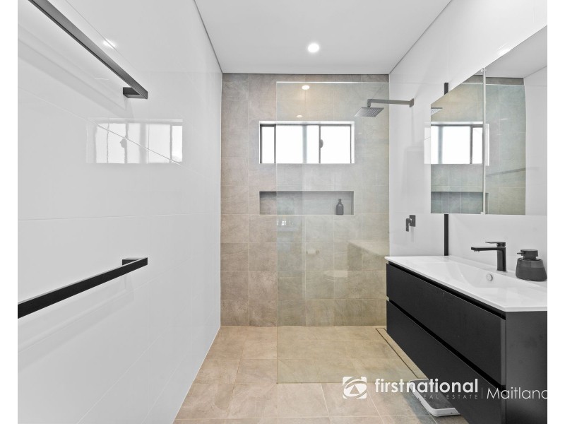 45 Largs Avenue, Largs NSW 2320