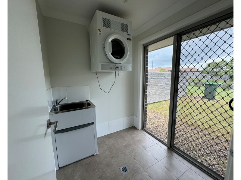 33 McKeachie Drive, Aberglasslyn NSW 2320