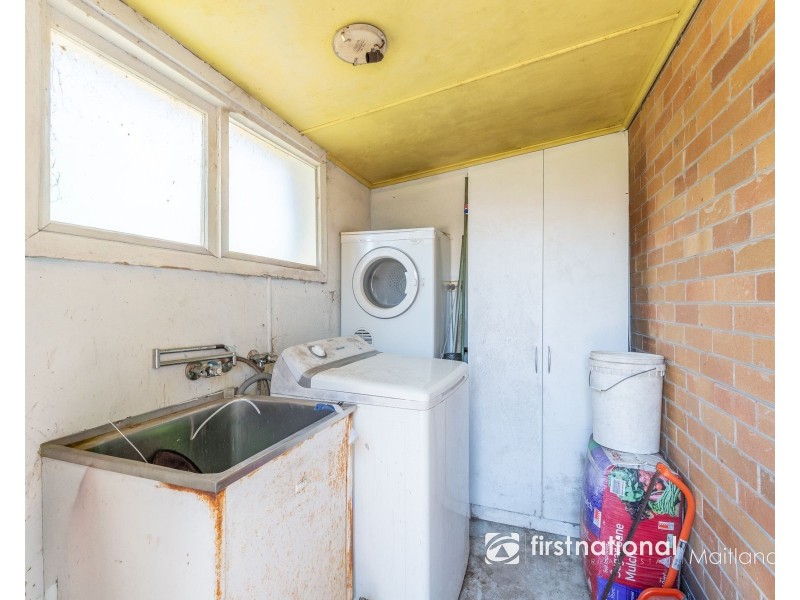 70 Porter Avenue, East Maitland NSW 2323
