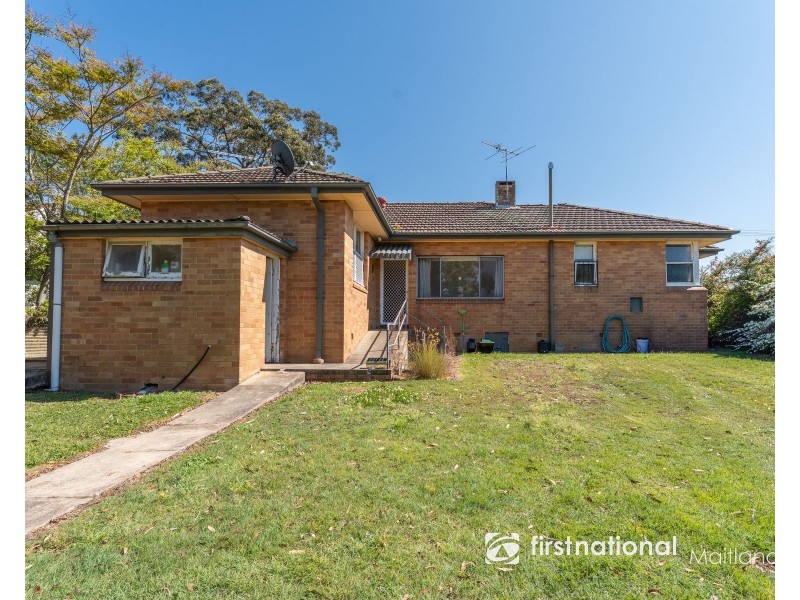 70 Porter Avenue, East Maitland NSW 2323