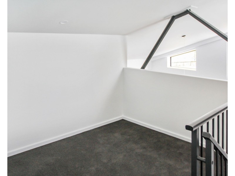 8/318  High Street, Maitland NSW 2320