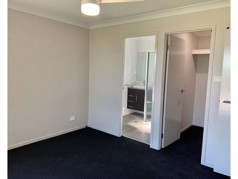 35 Plover Circuit, Aberglasslyn NSW 2320