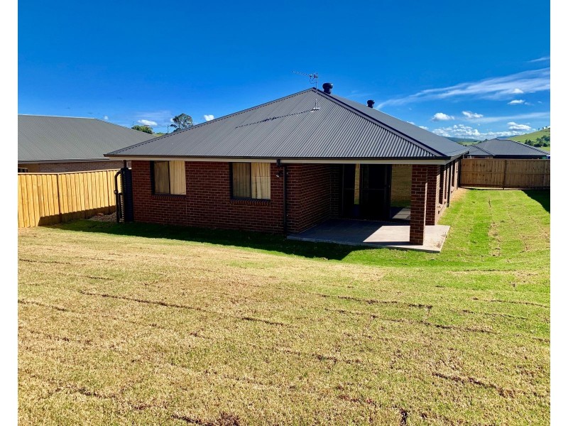 35 Plover Circuit, Aberglasslyn NSW 2320