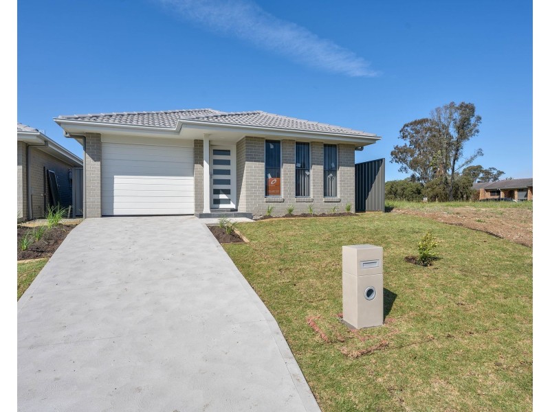 1B Simpson Terrace, Darlington NSW 2330