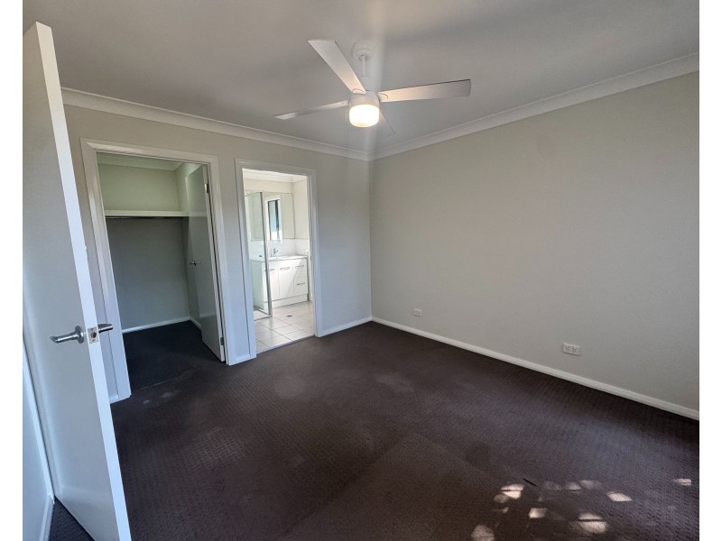 17 Polaris Avenue, Cameron Park NSW 2285