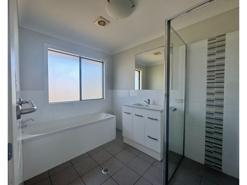 17 Polaris Avenue, Cameron Park NSW 2285