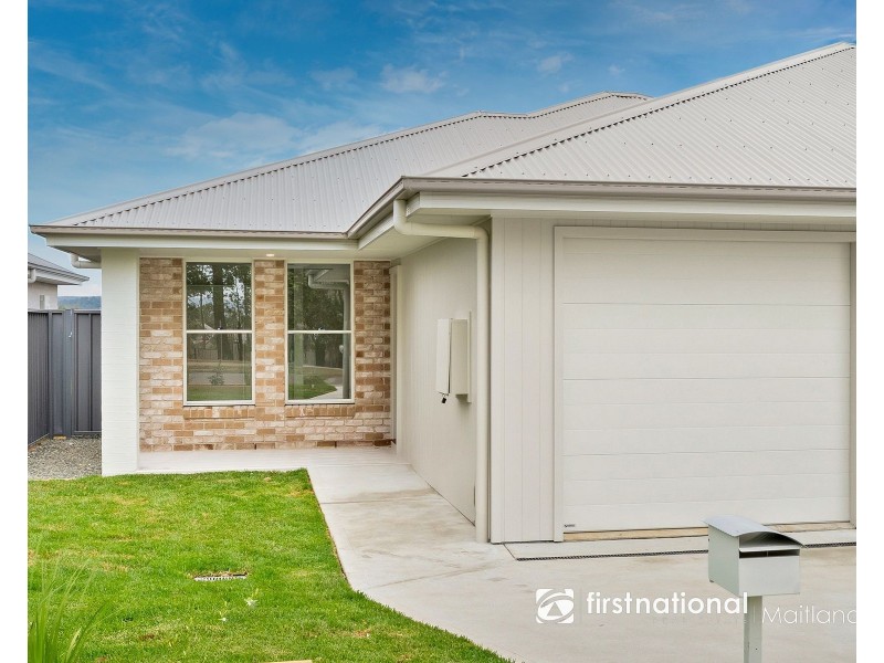 17 & 17A Waterworks Road, Rutherford NSW 2320