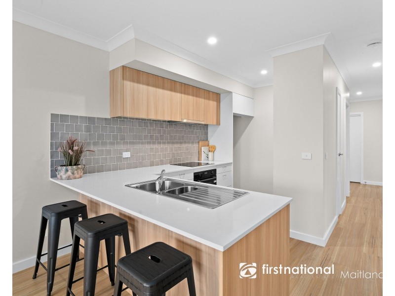 17 & 17A Waterworks Road, Rutherford NSW 2320