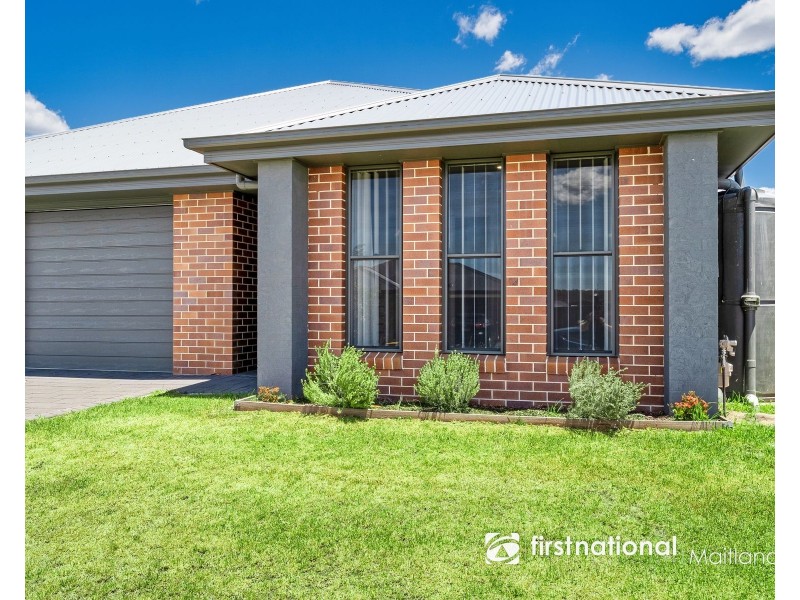 1 & 2/7 Quintero Close, Heddon Greta NSW 2321