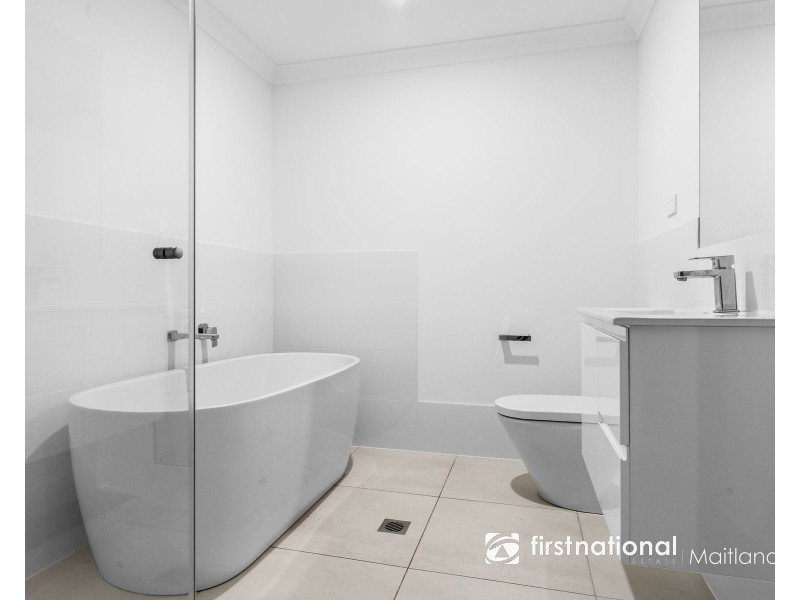 1 & 2/7 Quintero Close, Heddon Greta NSW 2321