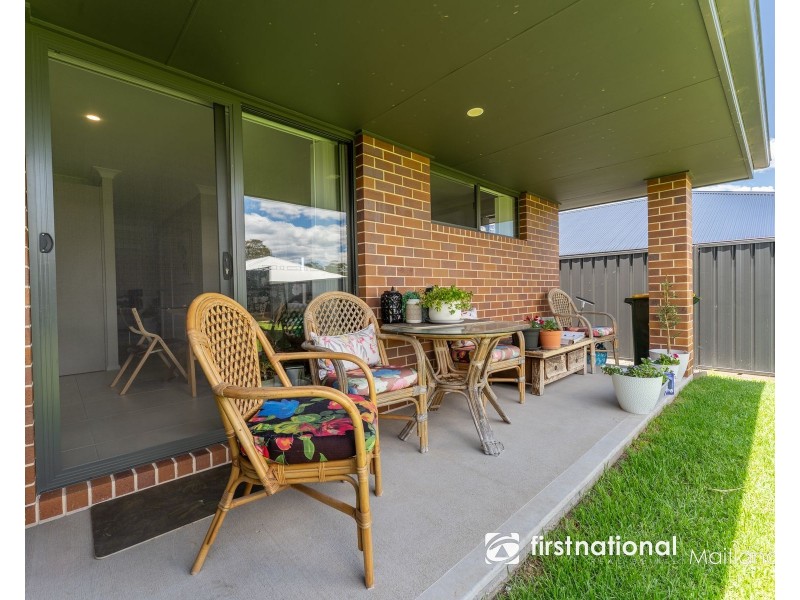 1 & 2/7 Quintero Close, Heddon Greta NSW 2321