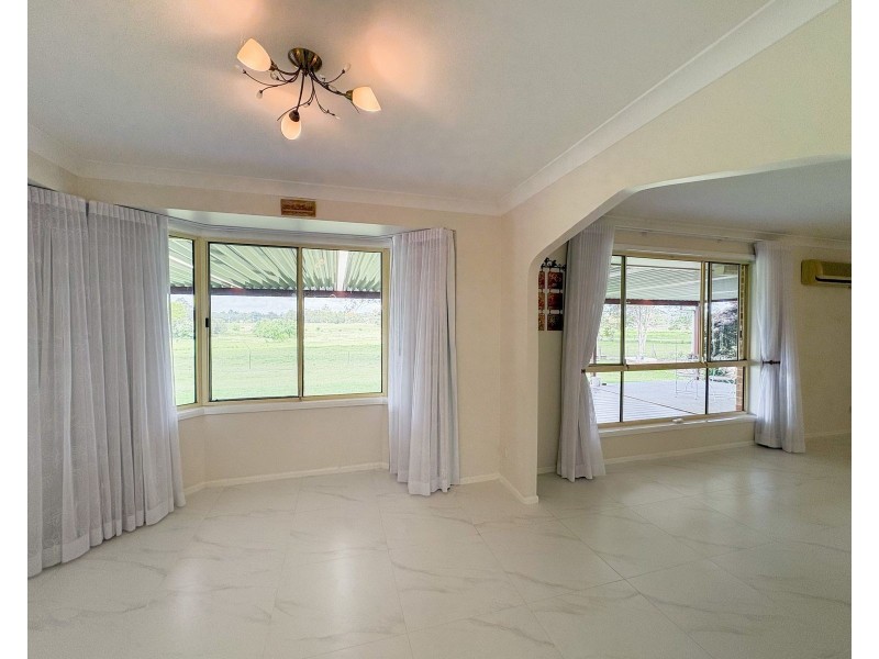 6 South Willards Lane, Oakhampton Heights NSW 2320