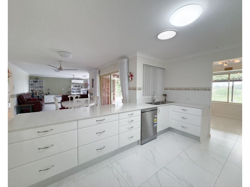 6 South Willards Lane, Oakhampton Heights NSW 2320