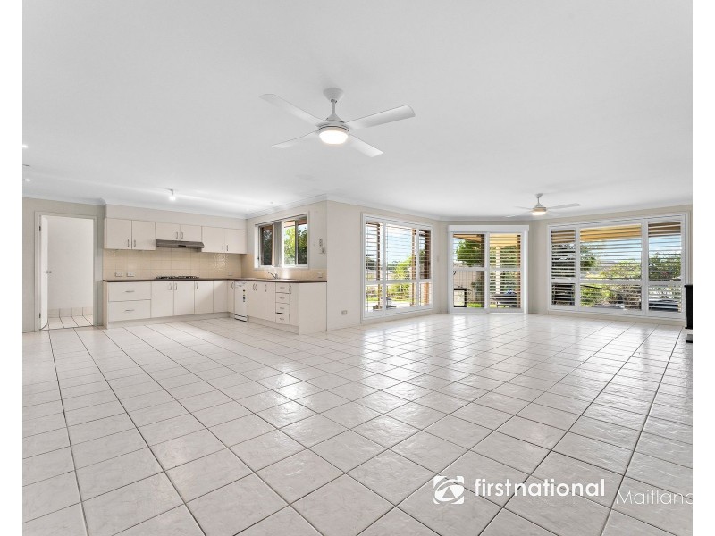 77 Budgeree Drive, Aberglasslyn NSW 2320