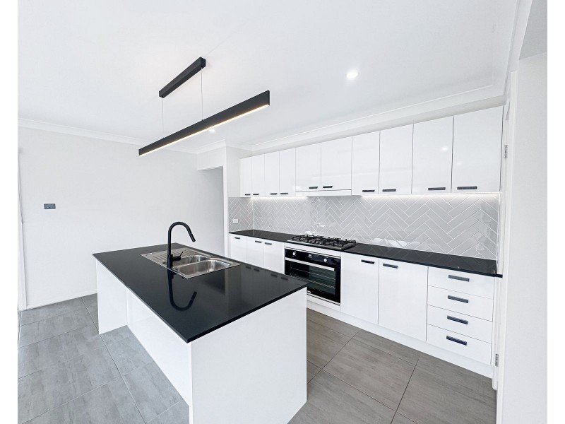 39 Birch Grove, Aberglasslyn NSW 2320