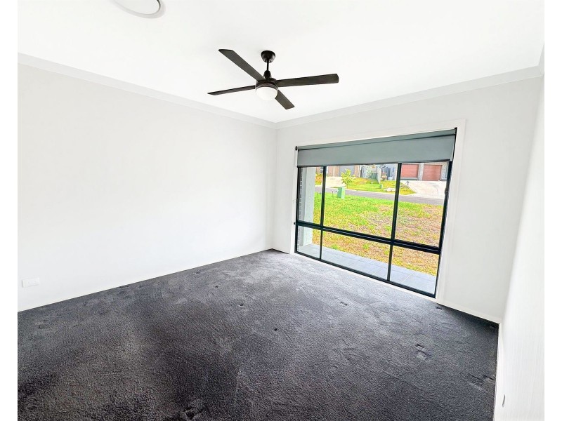 39 Birch Grove, Aberglasslyn NSW 2320