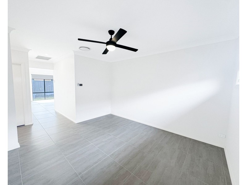 39 Birch Grove, Aberglasslyn NSW 2320