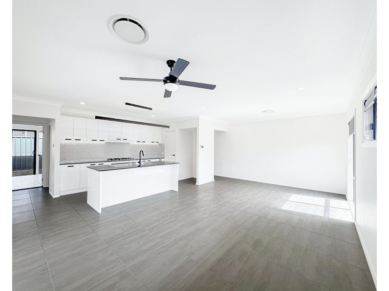 39 Birch Grove, Aberglasslyn NSW 2320