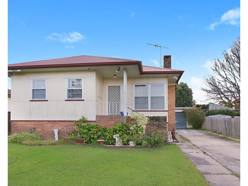7 Kenneth Street, East Maitland NSW 2323