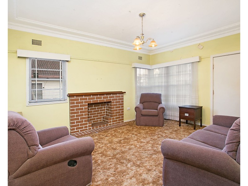 7 Kenneth Street, East Maitland NSW 2323