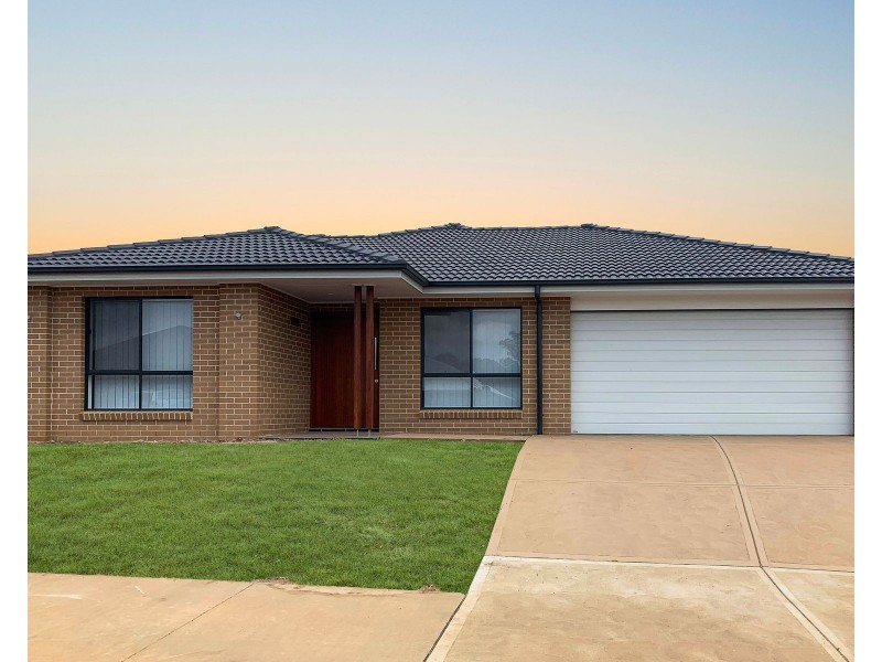 4 Hilltop Grove, Cliftleigh NSW 2321