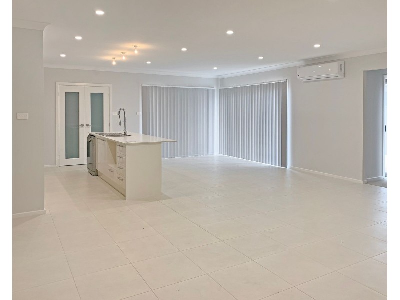 4 Hilltop Grove, Cliftleigh NSW 2321