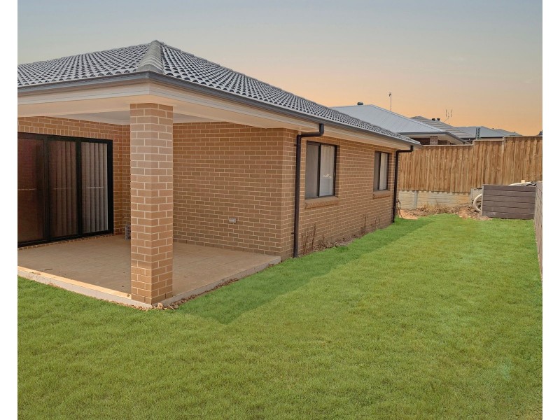 4 Hilltop Grove, Cliftleigh NSW 2321