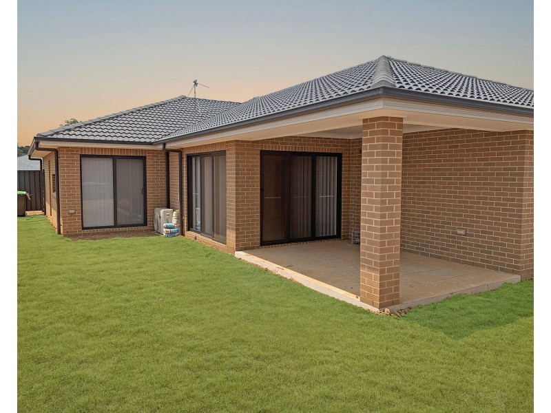 4 Hilltop Grove, Cliftleigh NSW 2321