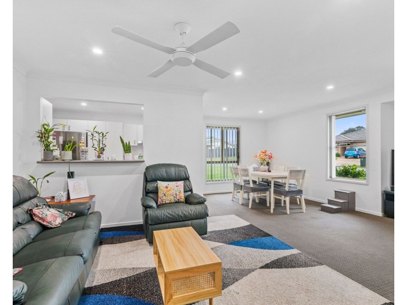 8 Ruby Road, Rutherford NSW 2320