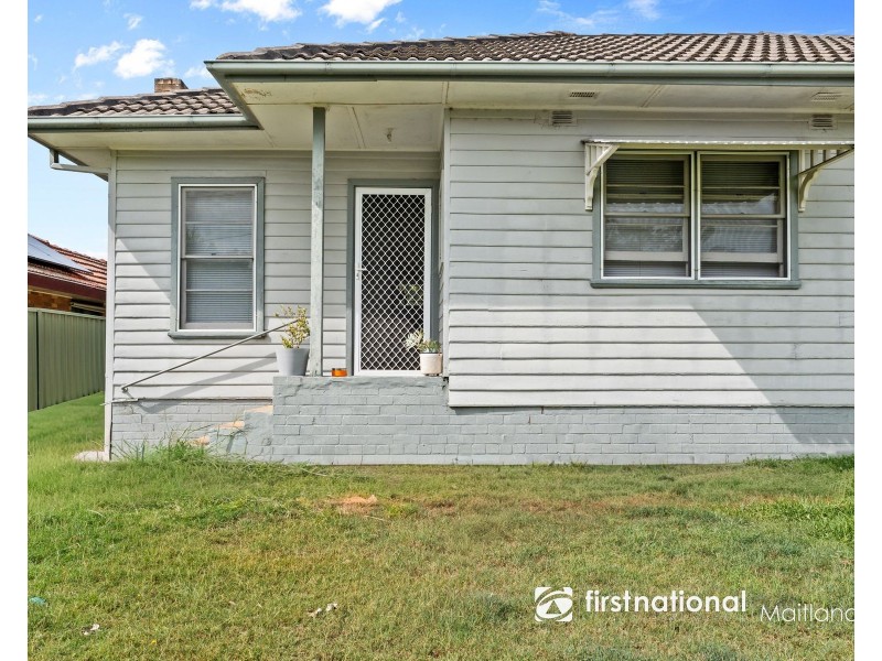 82 Gillies Street, Rutherford NSW 2320