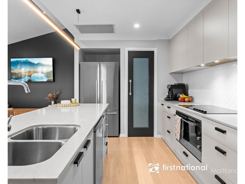 17 Medlar Circuit, Gillieston Heights NSW 2321