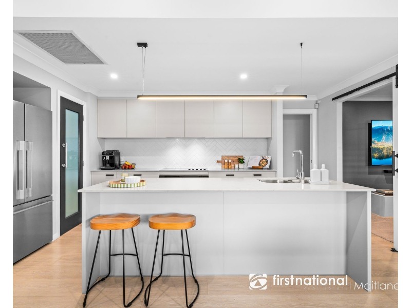 17 Medlar Circuit, Gillieston Heights NSW 2321