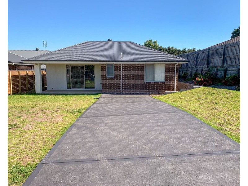 33A McKeachie Drive, Aberglasslyn NSW 2320