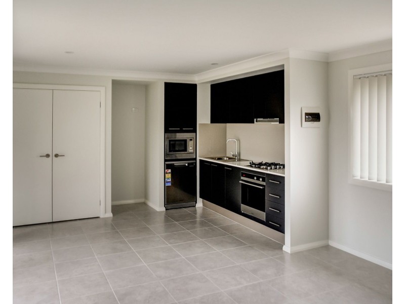 33A McKeachie Drive, Aberglasslyn NSW 2320