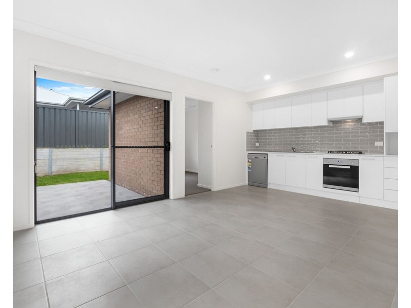 2/27 Tangerine Street, Gillieston Heights NSW 2321