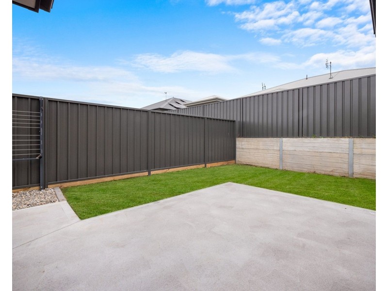 2/27 Tangerine Street, Gillieston Heights NSW 2321